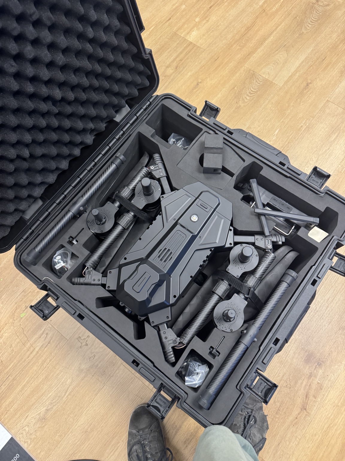 R-900 packed in transport case